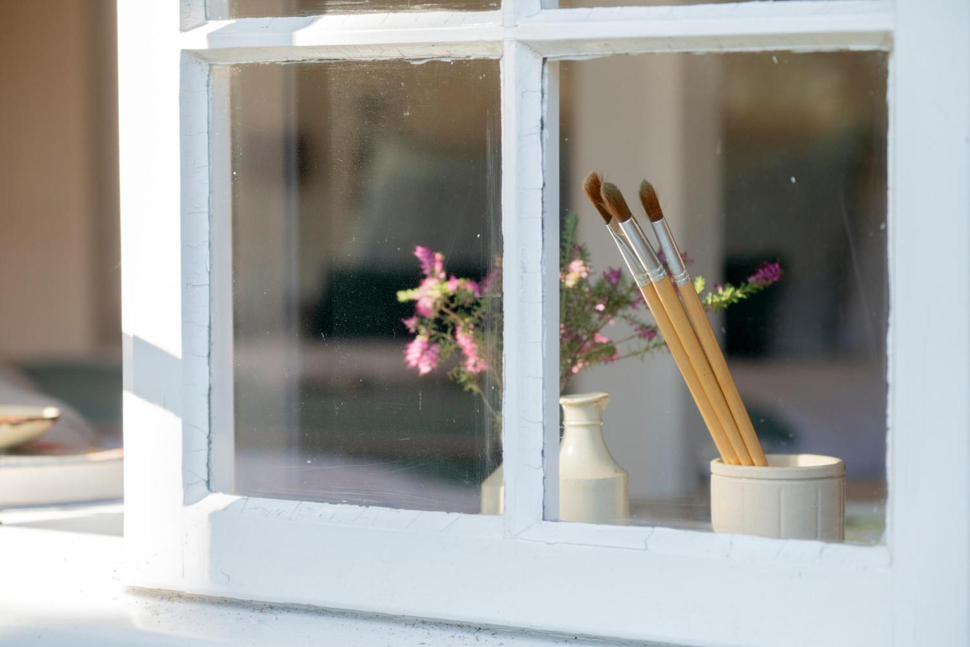 Old Mill Lodge By Huluki Sussex Stays Hurstpierpoint Exterior foto